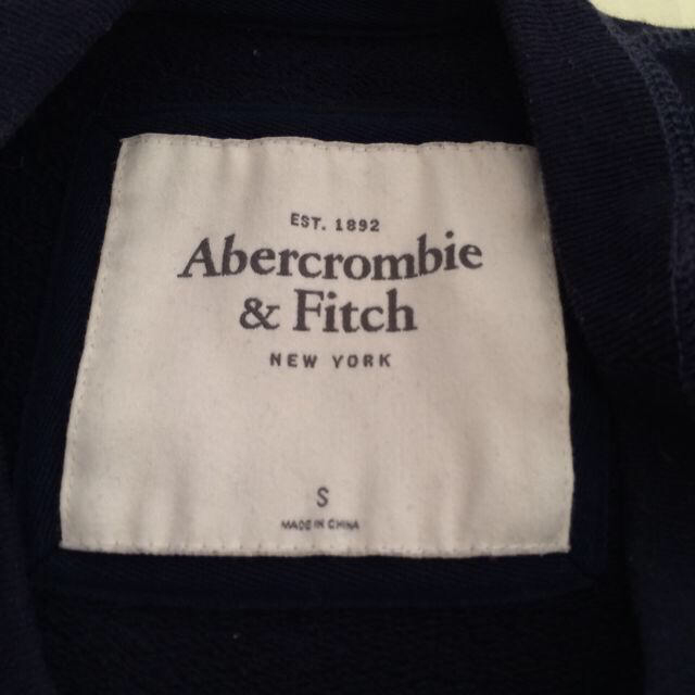 Abercrombie&Fitch(アバクロンビーアンドフィッチ)のアバクロ トレーナー レディースのトップス(トレーナー/スウェット)の商品写真