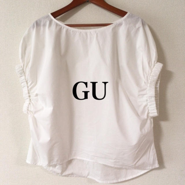 GU(ジーユー)のGU✨ブラウス レディースのトップス(シャツ/ブラウス(半袖/袖なし))の商品写真