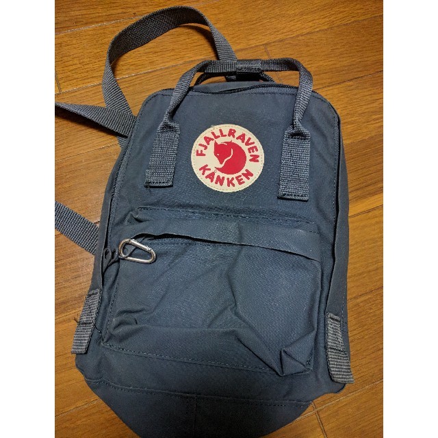 FJALL RAVEN(フェールラーベン)のFJALLRAVEN  KANKEN7L ミニリュック レディースのバッグ(リュック/バックパック)の商品写真