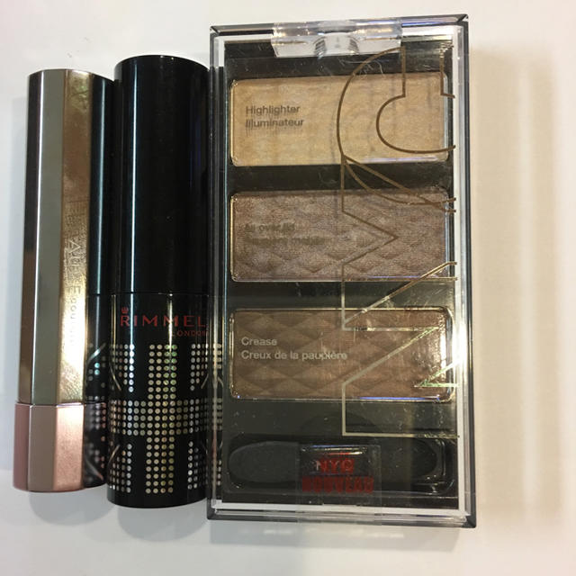 AUBE(オーブ)のAUBE    RIMMEL   NYC    口紅とアイシャドウのセット コスメ/美容のベースメイク/化粧品(口紅)の商品写真