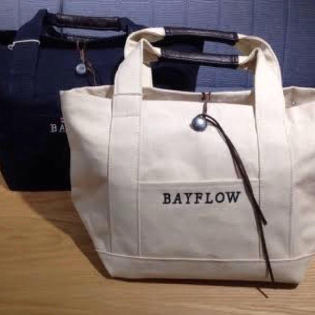 BAYFLOW(ベイフロー)のBAYFLOW トートバッグ コンチョ レディースのバッグ(トートバッグ)の商品写真