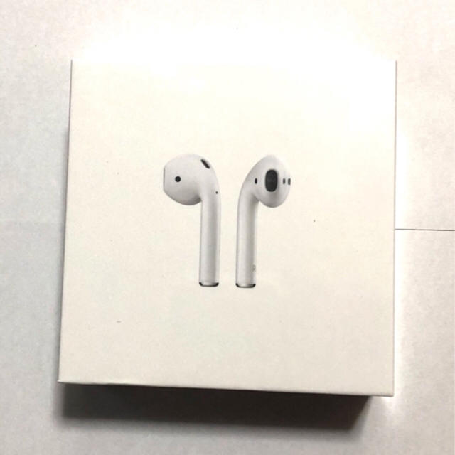❗️【新品未開封】Airpods【Apple純正】❗️ スマホ/家電/カメラのオーディオ機器(ヘッドフォン/イヤフォン)の商品写真