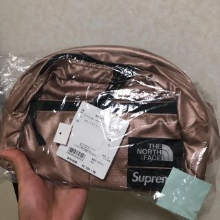 シュプリーム(Supreme)のsupreme tnf Metallic Waist Bag(ウエストポーチ)