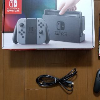 ニンテンドースイッチ(Nintendo Switch)のSwitch本体+プロコントローラー+オプション(家庭用ゲーム機本体)