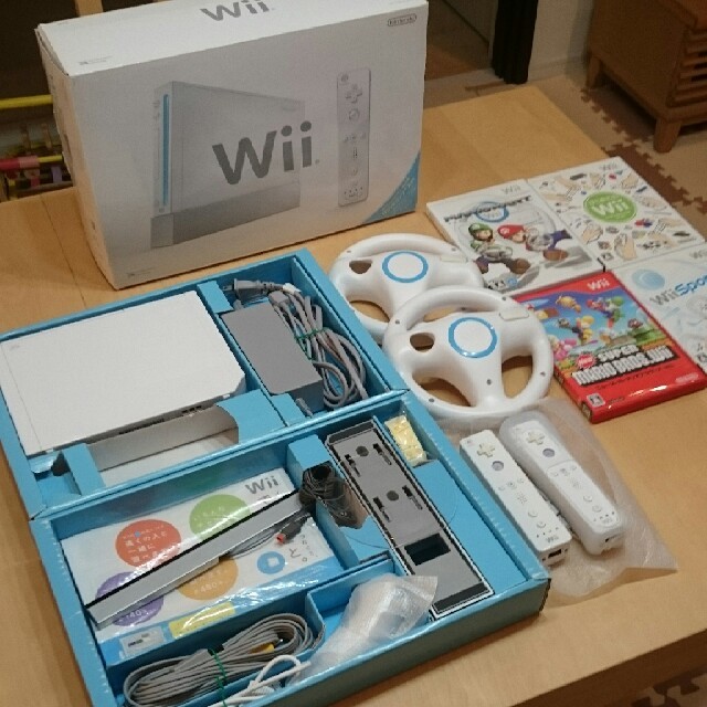 Wii 本体 ハンドル ソフト セットのサムネイル