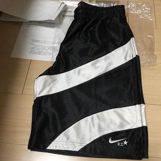 リカルドティッシ(RICCARDO TISCI)の【美品・送料込み】NIKE R.T バスケショーツ(ショートパンツ)