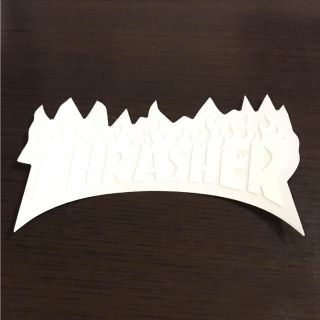 スラッシャー(THRASHER)の【縦4.7cm横8.2cm】THRASHER ステッカー(ステッカー)