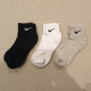 ナイキ(NIKE)の23～25㎝  NIKE靴下  3足  🏷️なし(ソックス)