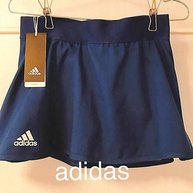 adidas(アディダス)の新品✨adidas  スコート✨ スポーツ/アウトドアのテニス(ウェア)の商品写真