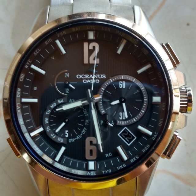 まこと様専用カシオ CASIOオシアナス 電波ソーラー腕時計 OCW-T2000 腕時計(アナログ)