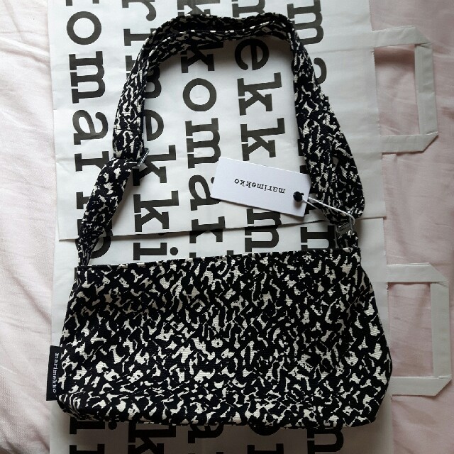 marimekko(マリメッコ)のMarimekko 💕ハッラ ショルダーバッグ レディースのバッグ(ショルダーバッグ)の商品写真