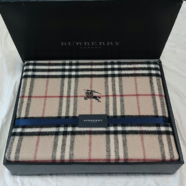 BURBERRY - バーバリー ウール 100% 毛布 140㎝×200㎝ 布団の通販 by