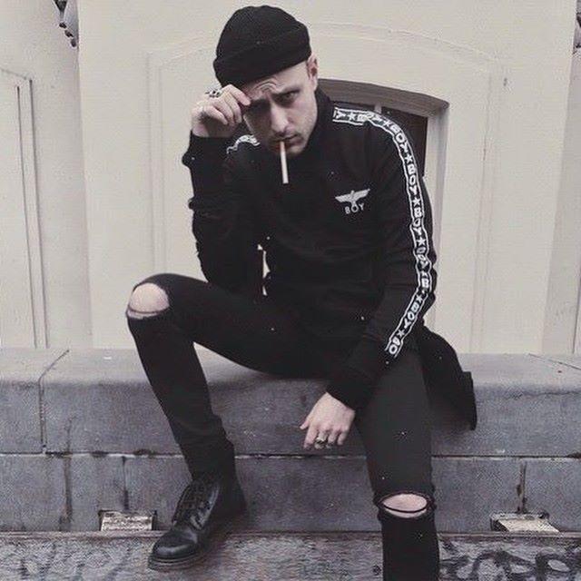 CHRISTIAN DADA - 新品BOYLONDONロゴテーピングハイネック CHRISTIAN DADA - 新品BOYLONDONロゴテーピングハイネック