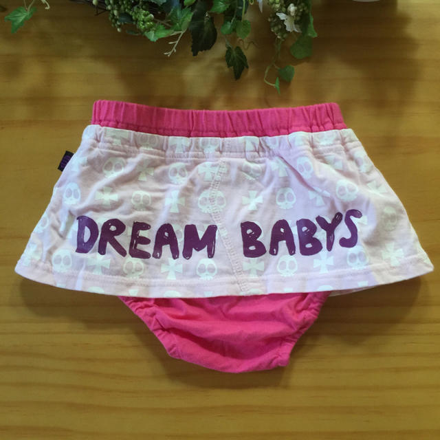 DREAMBABYS(ドリームベイビーズ)の新品✨DREAM BABYSドリームベイビーズ♡ブルマ付スカート♡SPK♡90✨ キッズ/ベビー/マタニティのキッズ服男の子用(90cm~)(パンツ/スパッツ)の商品写真