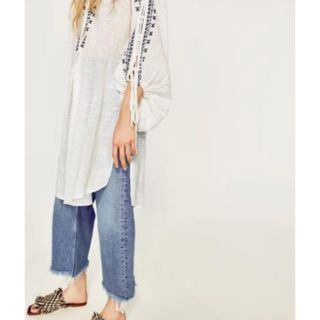 ザラ(ZARA)の✴︎未使用完売品✴︎ZARA エンブロイダリー コットン (シャツ/ブラウス(長袖/七分))