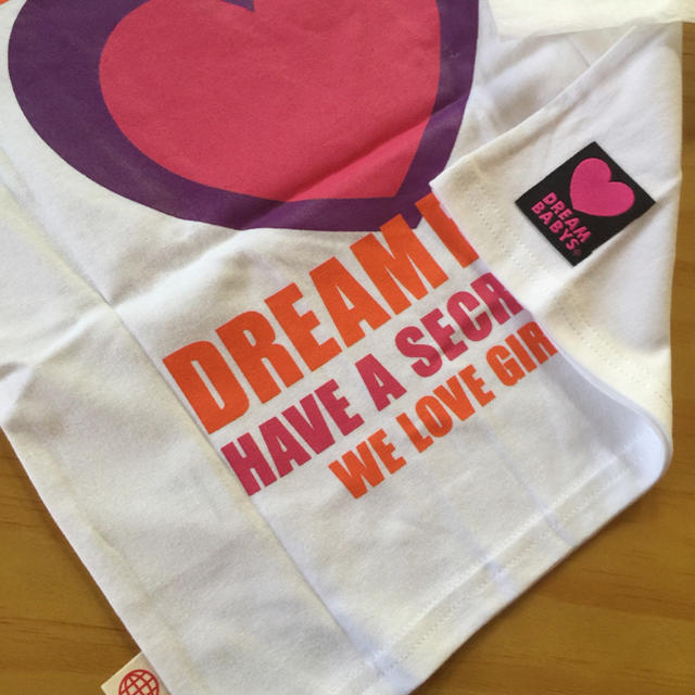 DREAMBABYS(ドリームベイビーズ)の新品✨DREAMBABYSドリームベイビーズ♡ハートロゴTシャツ♡WHT100✨ キッズ/ベビー/マタニティのキッズ服女の子用(90cm~)(Tシャツ/カットソー)の商品写真