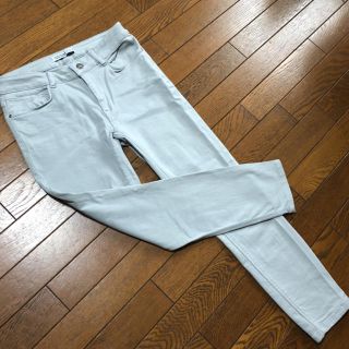 ザラ(ZARA)のZARA スキニーパンツ(スキニーパンツ)