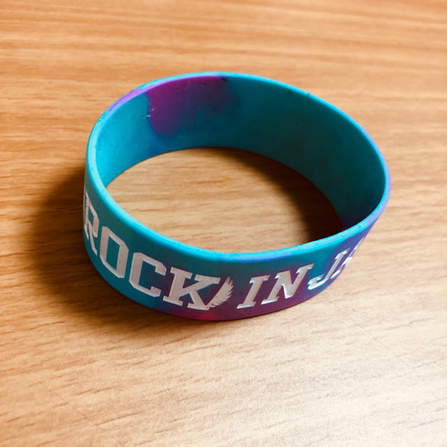 ONE OK ROCK(ワンオクロック)のロッキン❤︎ラバーバンド エンタメ/ホビーのタレントグッズ(ミュージシャン)の商品写真