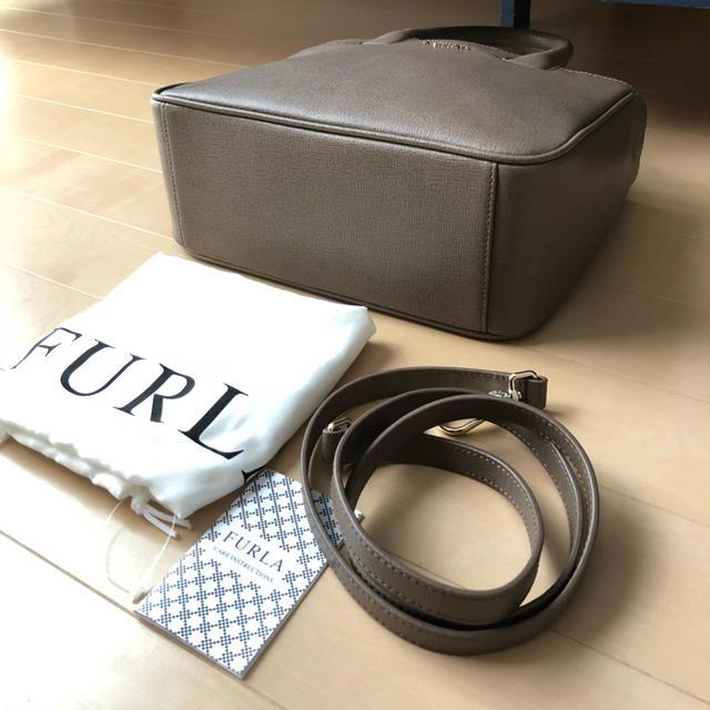 Furla(フルラ)の新品未使用品⭐️FURLA／フルラ 2way ショルダーバック    レディースのバッグ(ショルダーバッグ)の商品写真