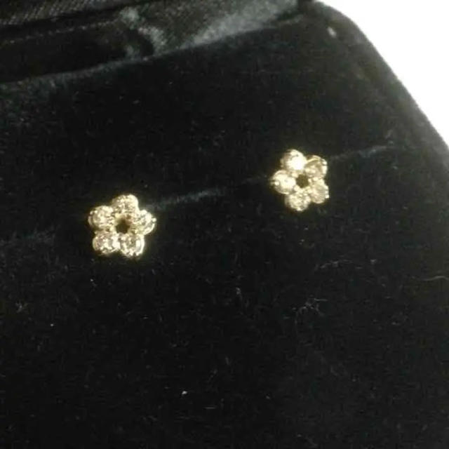 PonteVecchio(ポンテヴェキオ)の0.36ct♡18金フラワーダイヤ ピアス♡ レディースのアクセサリー(ピアス)の商品写真