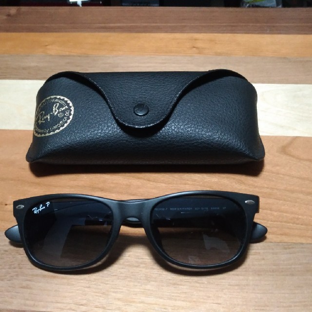 Ray Ban レイバン ニューウェイファーラー 偏光レンズの通販 By Tty7466 S Shop レイバンならラクマ