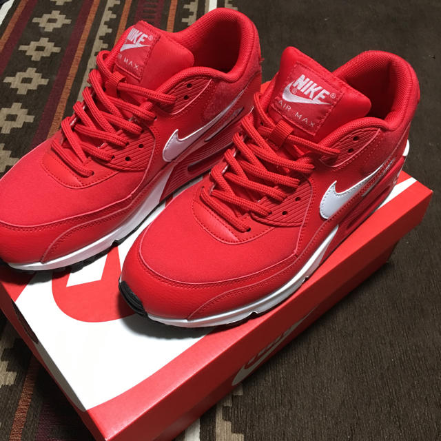 NIKE - WMNS AIR MAX 90 NIKE - WMNS AIR MAX 90