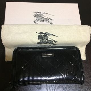 バーバリー(BURBERRY)の正規品バーバリーロンドンエナメルレザー長財布 黒 mulberry ロエベ (財布)