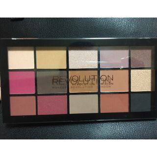 セフォラ(Sephora)の【新品未開封】Makeup Revolution アイシャドウ(アイシャドウ)