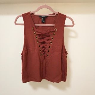 フォーエバートゥエンティーワン(FOREVER 21)のForever21 ノースリーブ クロップド丈 ショート丈(シャツ/ブラウス(半袖/袖なし))