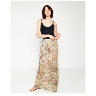 ザラ(ZARA)の【美品】ZARA ボタニカル 花柄 マキシスカート(ロングスカート)