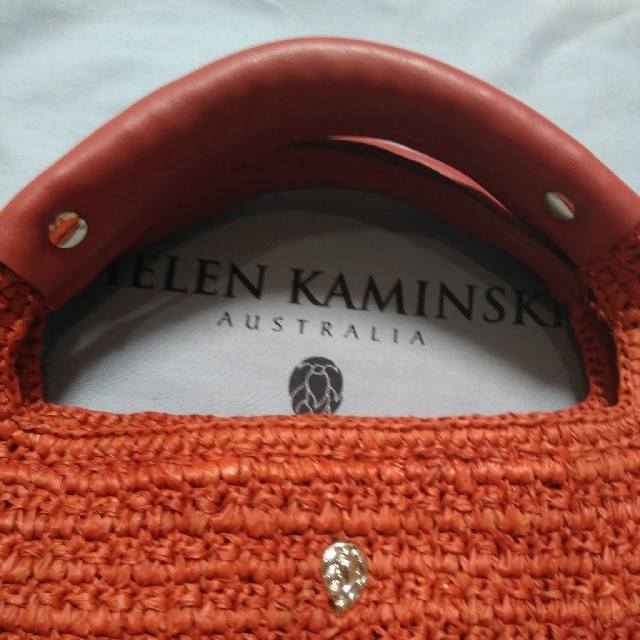 HELEN KAMINSKI(ヘレンカミンスキー)のヘレンカミンスキー　赤　ラフィアバッグ レディースのバッグ(かごバッグ/ストローバッグ)の商品写真