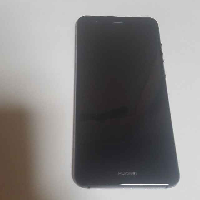 美品 HUAWEI ファーウェイP10 lite ブラック SIMフリー スマホ/家電/カメラのスマートフォン/携帯電話(スマートフォン本体)の商品写真