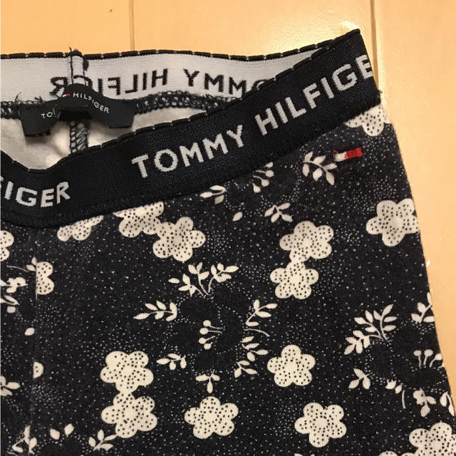 TOMMY HILFIGER(トミーヒルフィガー)のTOMMYHILFIGER ベビーレギンス 70〜80 キッズ/ベビー/マタニティのベビー服(~85cm)(パンツ)の商品写真