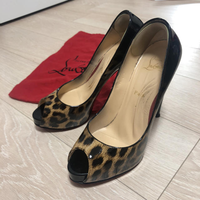 Christian Louboutin(クリスチャンルブタン)のクリスチャンルブタン☆パンプス☆39 レディースの靴/シューズ(ハイヒール/パンプス)の商品写真