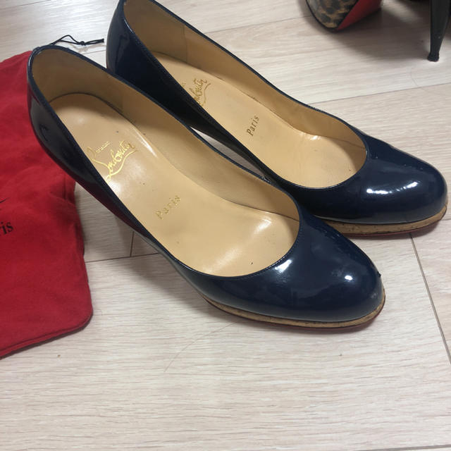 Christian Louboutin(クリスチャンルブタン)のクリスチャンルブタン☆パンプス☆38.5 レディースの靴/シューズ(ハイヒール/パンプス)の商品写真