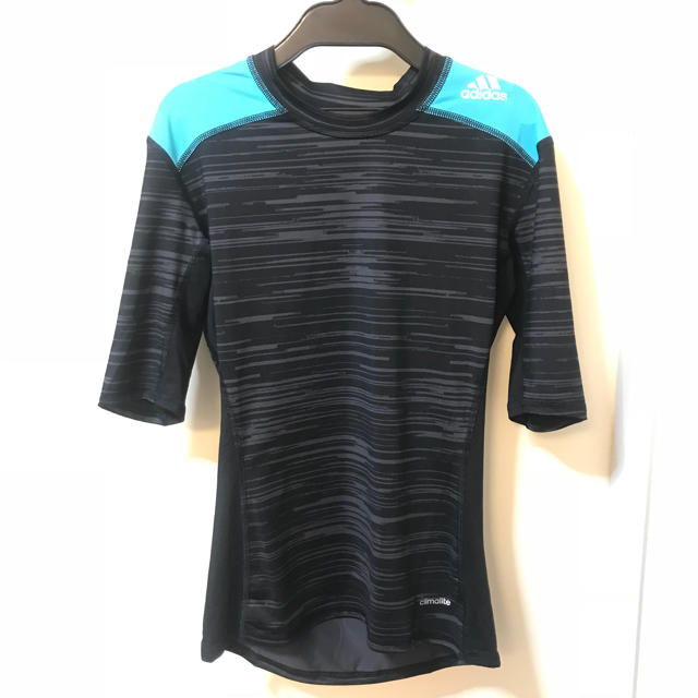 adidas(アディダス)のvape道様専用 新品 adidas TECHFIT CHILL L ブラック  スポーツ/アウトドアのランニング(ウェア)の商品写真