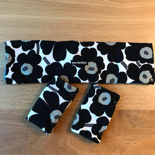 marimekko(マリメッコ)のハンドメイド エルゴ カバー マリメッコ  キッズ/ベビー/マタニティの外出/移動用品(抱っこひも/おんぶひも)の商品写真