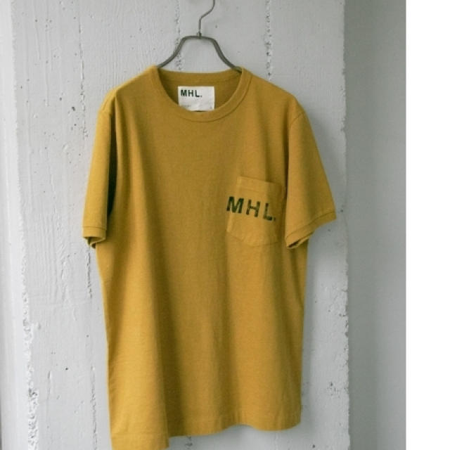 URBAN RESEARCH(アーバンリサーチ)のMHL.×アーバンリサーチ完売別注TシャツイエローM メンズのトップス(Tシャツ/カットソー(半袖/袖なし))の商品写真