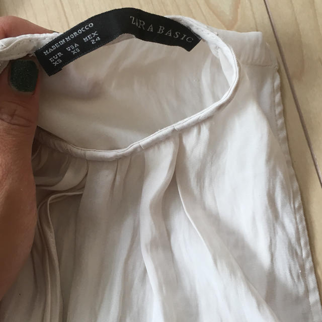 ZARA(ザラ)のザラ basic ノースリシャツ xs レディースのトップス(シャツ/ブラウス(半袖/袖なし))の商品写真