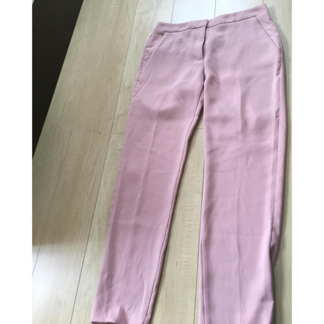 ZARA(ザラ)のザラ basic スモーキーピンク スラックス  xs レディースのパンツ(クロップドパンツ)の商品写真