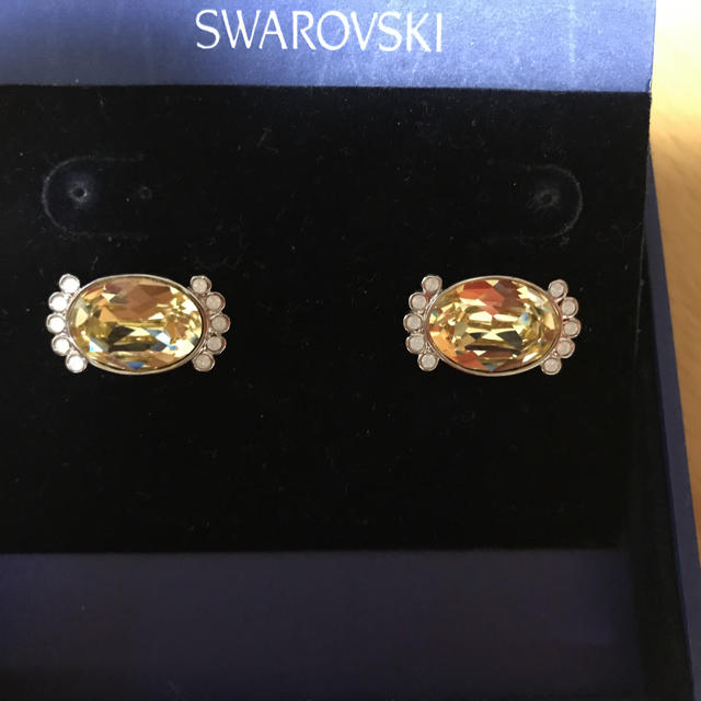 SWAROVSKI(スワロフスキー)のスワロフスキー ピアス(専用です) レディースのアクセサリー(ピアス)の商品写真