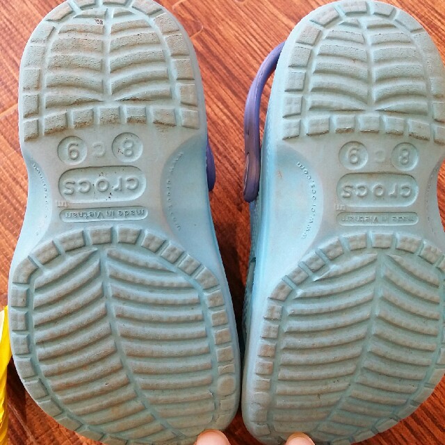 crocs(クロックス)のクロックス８ー９ キッズ/ベビー/マタニティのキッズ靴/シューズ(15cm~)(サンダル)の商品写真