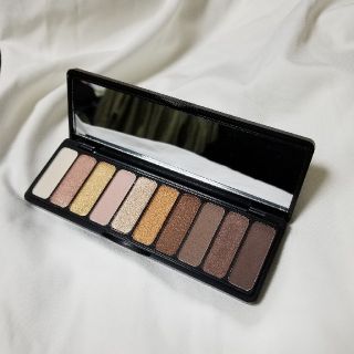 エルフ(elf)の美品　e.l.f　アイシャドウパレット　Need it Nude(アイシャドウ)