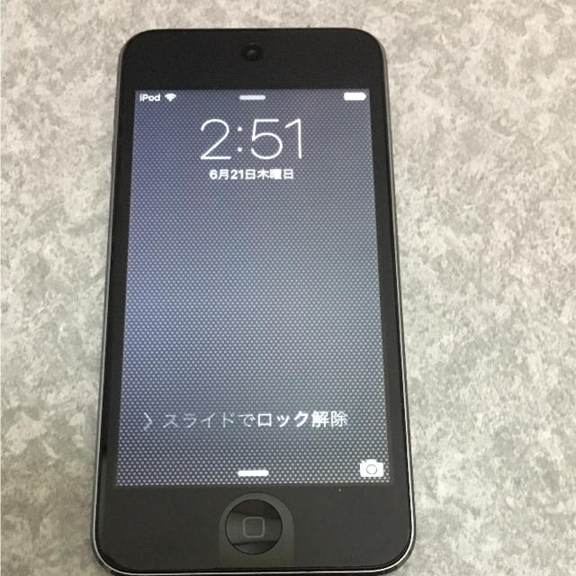 iPod touch(アイポッドタッチ)のiPod touch 32GB スペースグレイ スマホ/家電/カメラのオーディオ機器(ポータブルプレーヤー)の商品写真