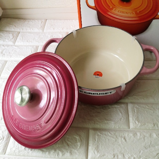 LE CREUSET - 【専用~7月10日】ル・クルーゼ ココットロンド LE CREUSET - 【専用~7月10日】ル・クルーゼ ココットロンド