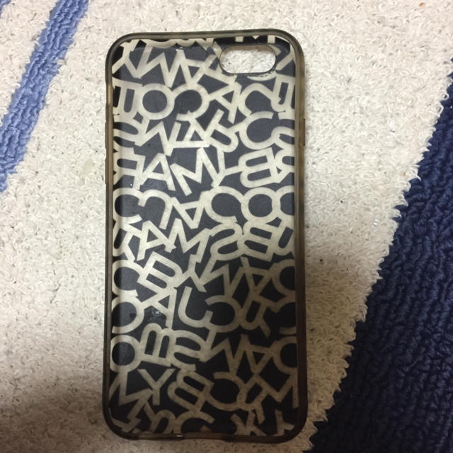 MARC BY MARC JACOBS(マークバイマークジェイコブス)のマークジェイコブス スマホ/家電/カメラのスマホアクセサリー(iPhoneケース)の商品写真