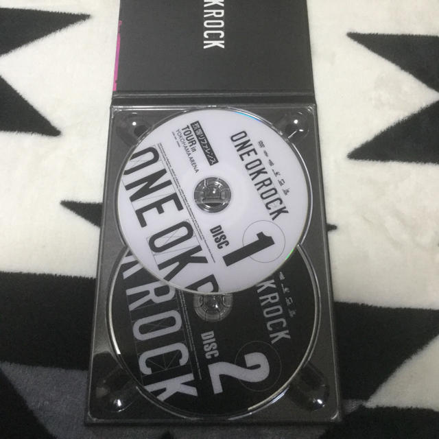 ONE OK ROCK(ワンオクロック)のONE OK ROCK 残響リファレンス DVD エンタメ/ホビーのタレントグッズ(ミュージシャン)の商品写真