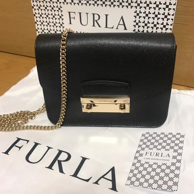 Furla(フルラ)の新品 FURLA メトロポリス ジュリア ブラック 直営店購入 レディースのバッグ(ショルダーバッグ)の商品写真