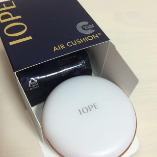 アイオペ(IOPE)のIOPE エアクッション　インテンスカバー 21 ライトベージュ      (ファンデーション)