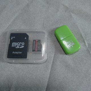 トウシバ(東芝)の東芝microSD 128GB(PC周辺機器)